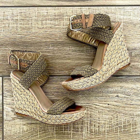 Stuart Weitzman Shoes - STUART WEITZMAN Alex Wedges